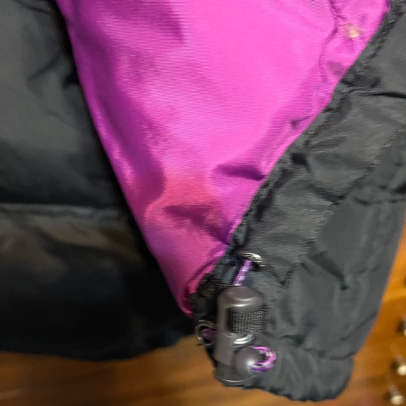 CABELA's Black/Purple 650 Fill Goose Down Puffer Vest Women’s 2XL EUC - Picture 11 of 11